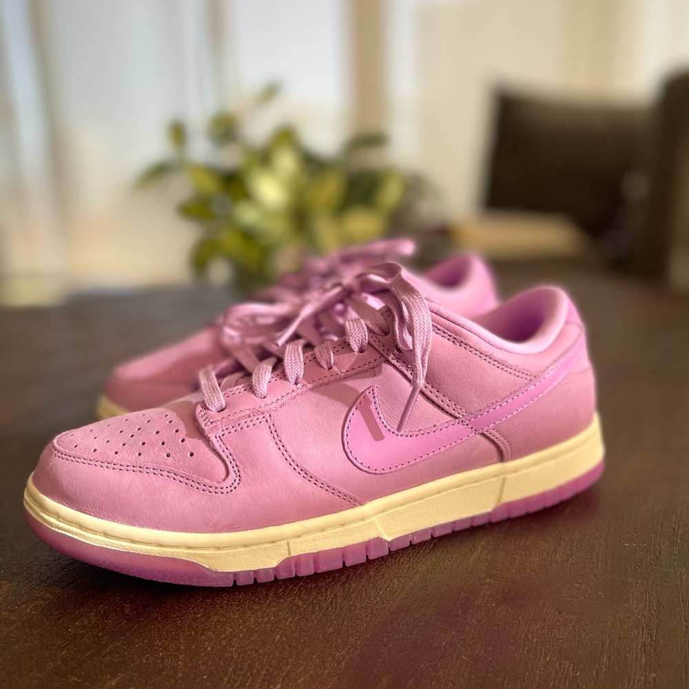 Nike Dunk Low Premium MF,  Women’s Shoes, Fuschia Rush, Size W 8